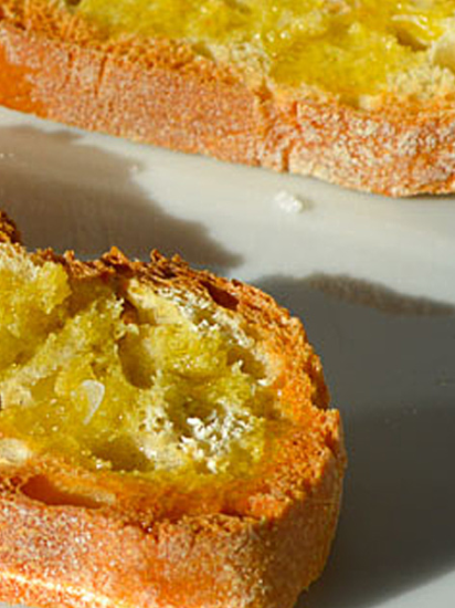Tostada con Aceite y sal