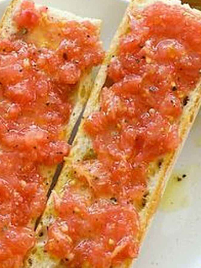 Tostada con Tomate